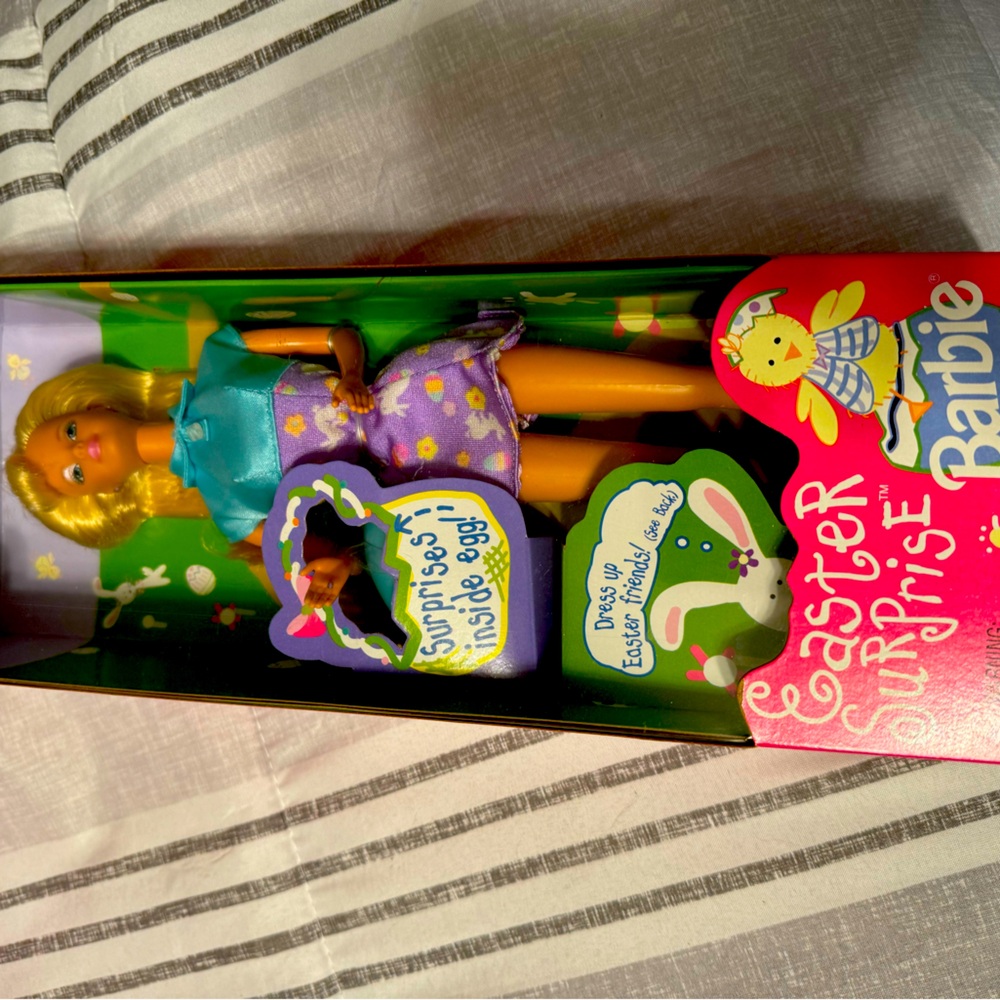 1999 Barbie Easter surprise
